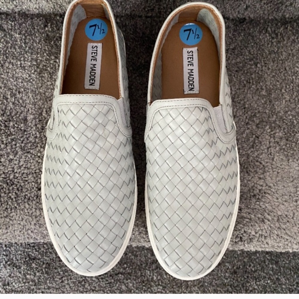 Steve Madden slip on shoes